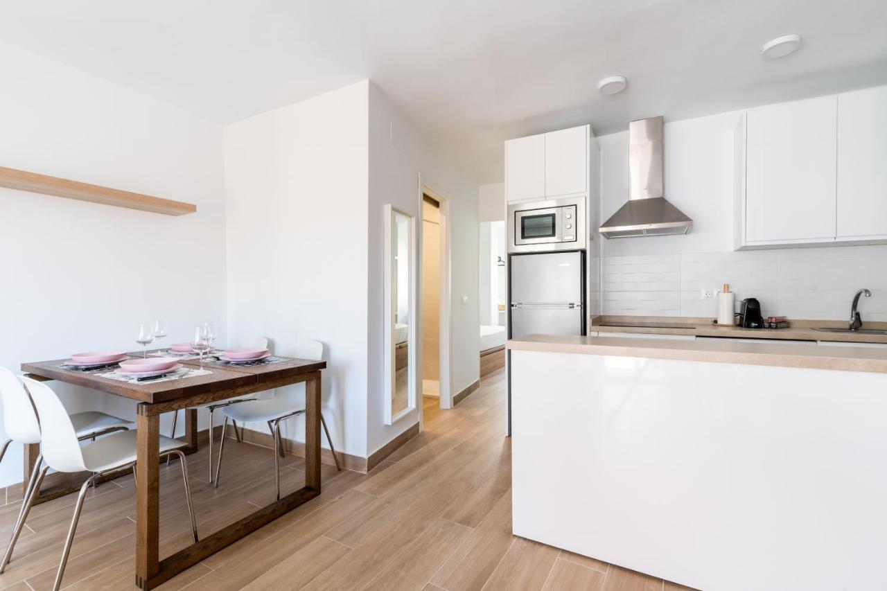 Holi-Rent Pureza Apartment Seville Exterior photo